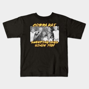Cobra Kai Vintage Team (Miyagi)(1984) Kids T-Shirt